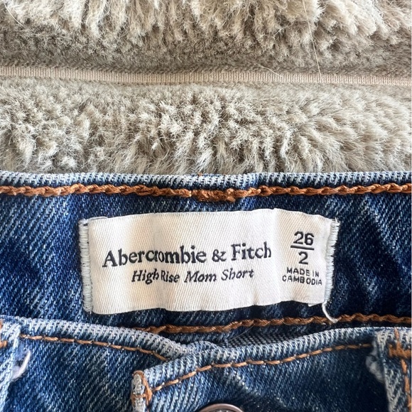 Abercrombie & Fitch Blue Jean Shorts Distressed Cut-Off - Picture 3 of 3